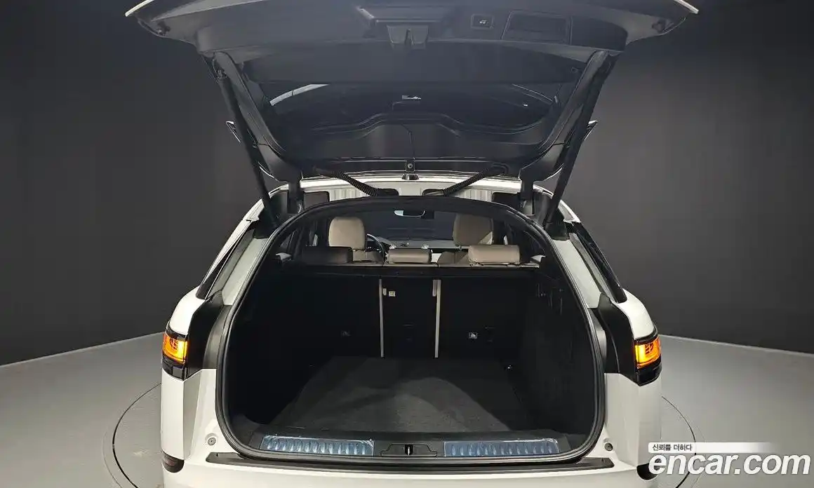 Land Rover Range Rover Velar 2018 3.0 автомат (гидро), фото 25