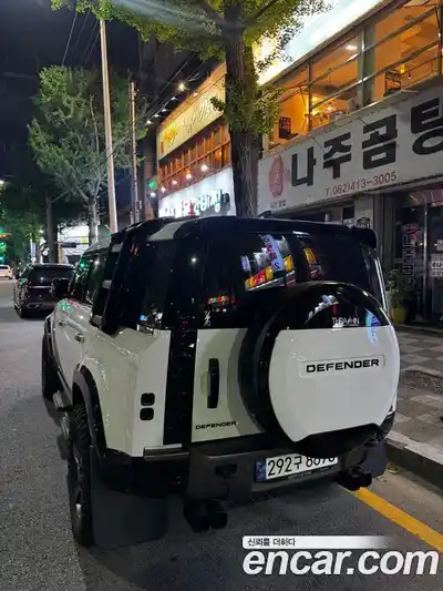 Land Rover Defender 2021 2.0 автомат (гидро), миниатюра 2