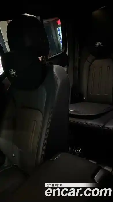 Land Rover Defender 2021 2.0 автомат (гидро), миниатюра 8