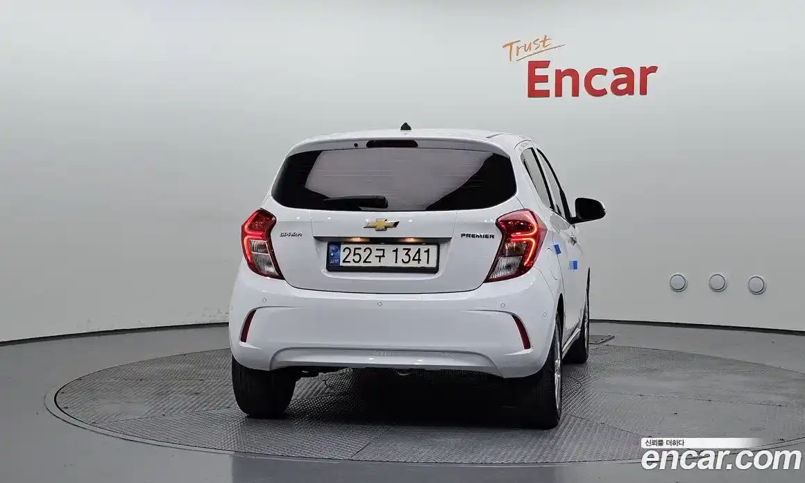 Chevrolet Spark 2022 1.0 автомат (гидро), фото 4
