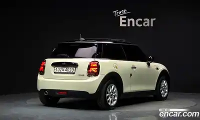 Mini Cooper 2020 1.5 автомат (гидро), миниатюра 2