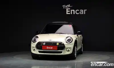 Mini Cooper 2020 1.5 автомат (гидро), миниатюра 3