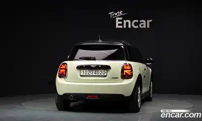 Mini Cooper 2020 1.5 автомат (гидро), миниатюра 4
