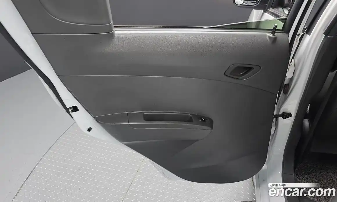 Chevrolet Spark 2013 1.0 автомат (гидро), фото 15