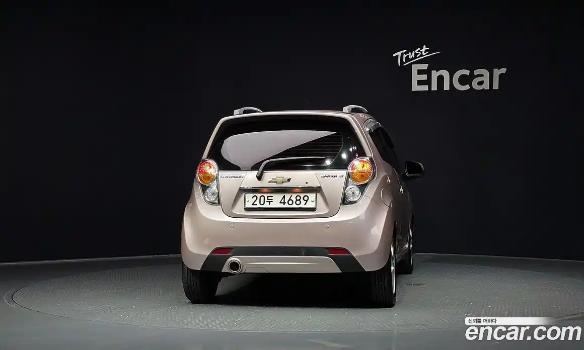 Chevrolet Spark 2011 1.0 автомат (гидро), фото 4