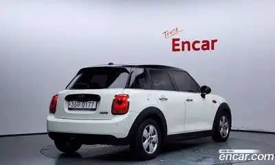 Mini Cooper 2016 1.5 автомат (гидро), миниатюра 2
