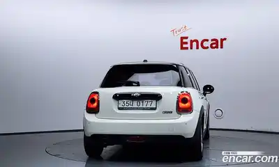 Mini Cooper 2016 1.5 автомат (гидро), миниатюра 4