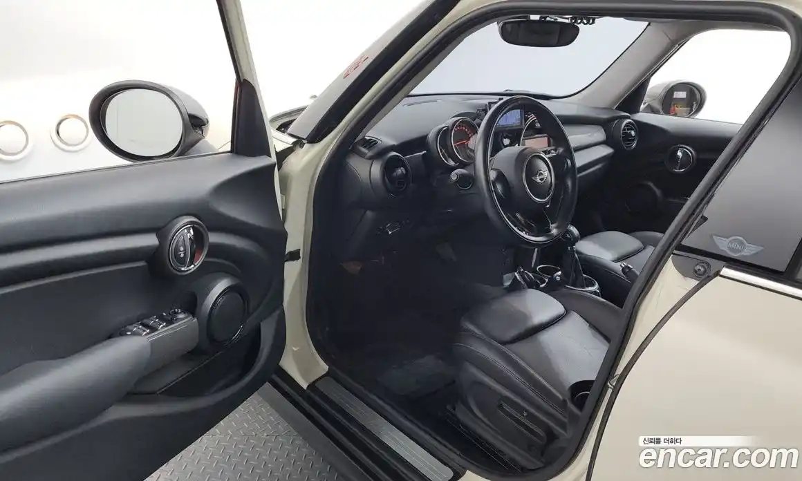 Mini Cooper 2016 1.5 автомат (гидро), фото 10