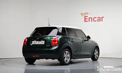 Mini Cooper 2016 1.5 автомат (гидро), миниатюра 2