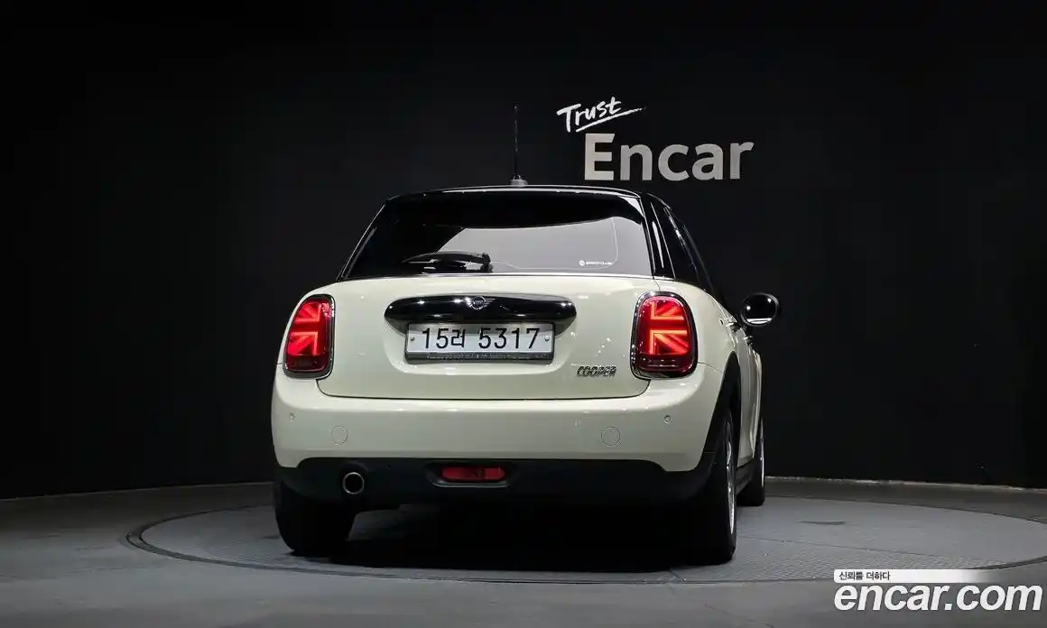Mini Cooper 2018 1.5 автомат (гидро), фото 4