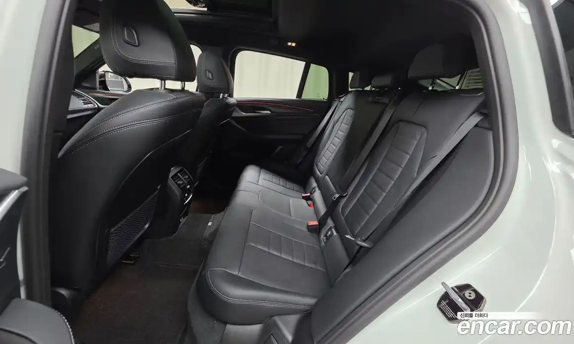 BMW X4 2025 2.0 автомат (гидро), фото 18