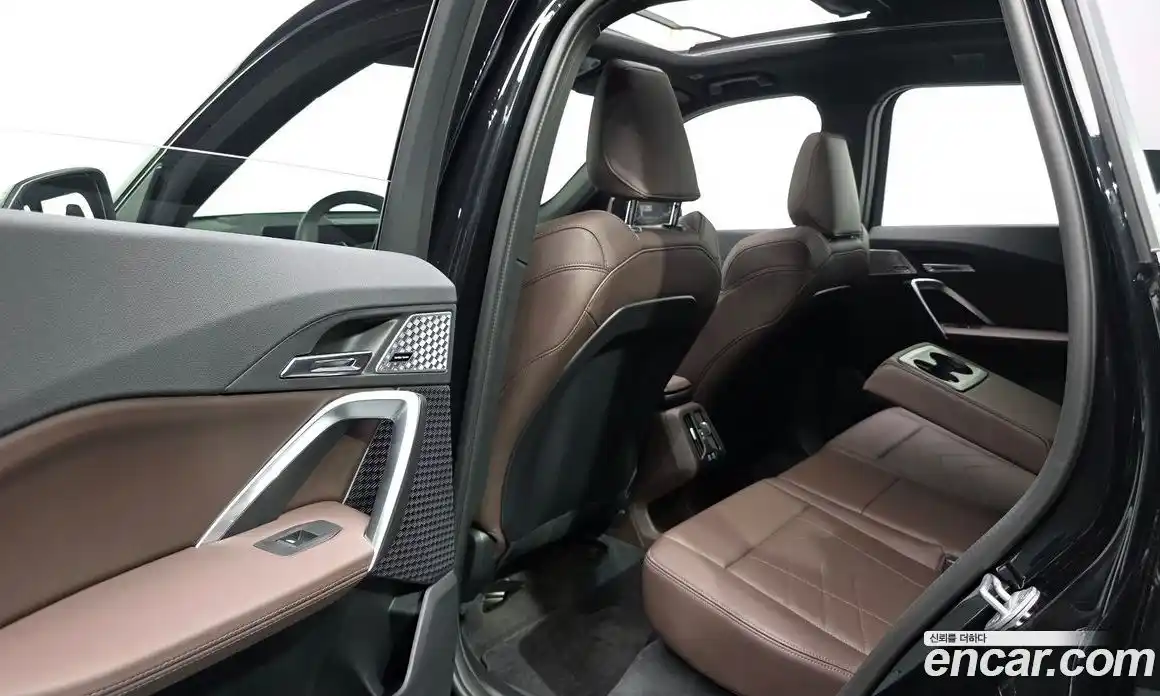 BMW X1 2025 2.0 автомат (гидро), фото 11
