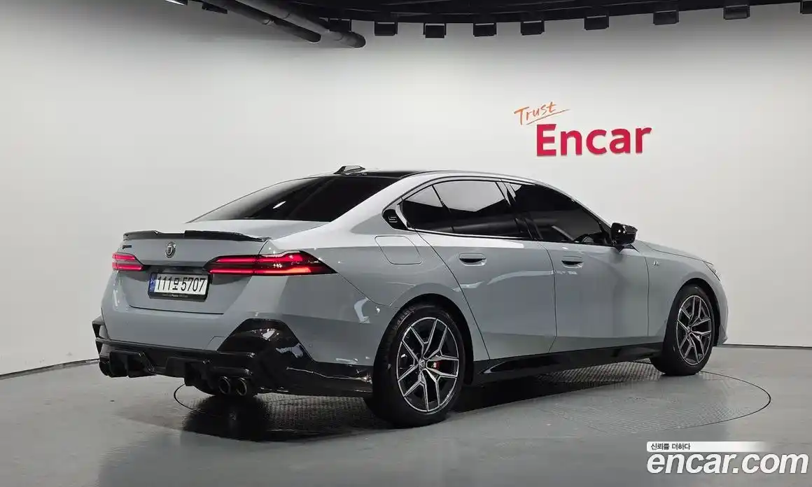 BMW 5 серия 2024 2.0 автомат (гидро), фото 2