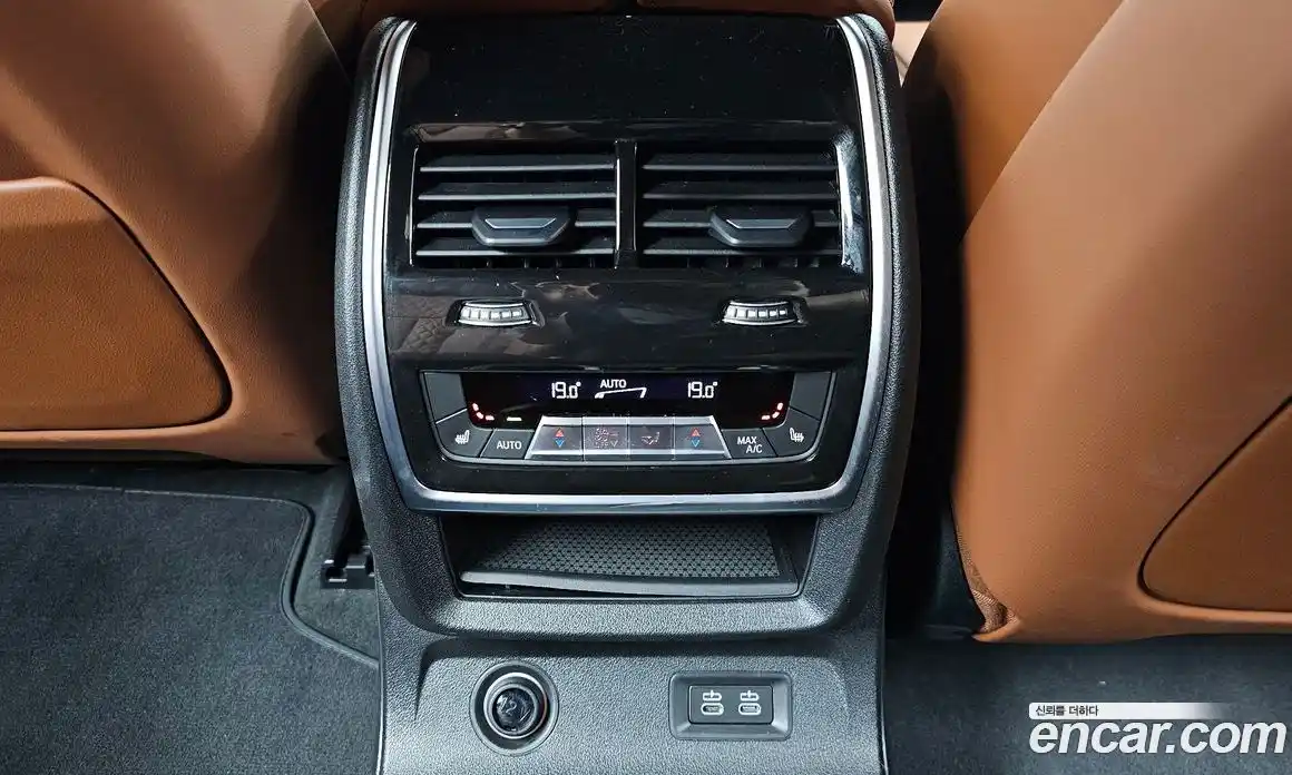 BMW X7 2025 3.0 автомат (гидро), фото 24
