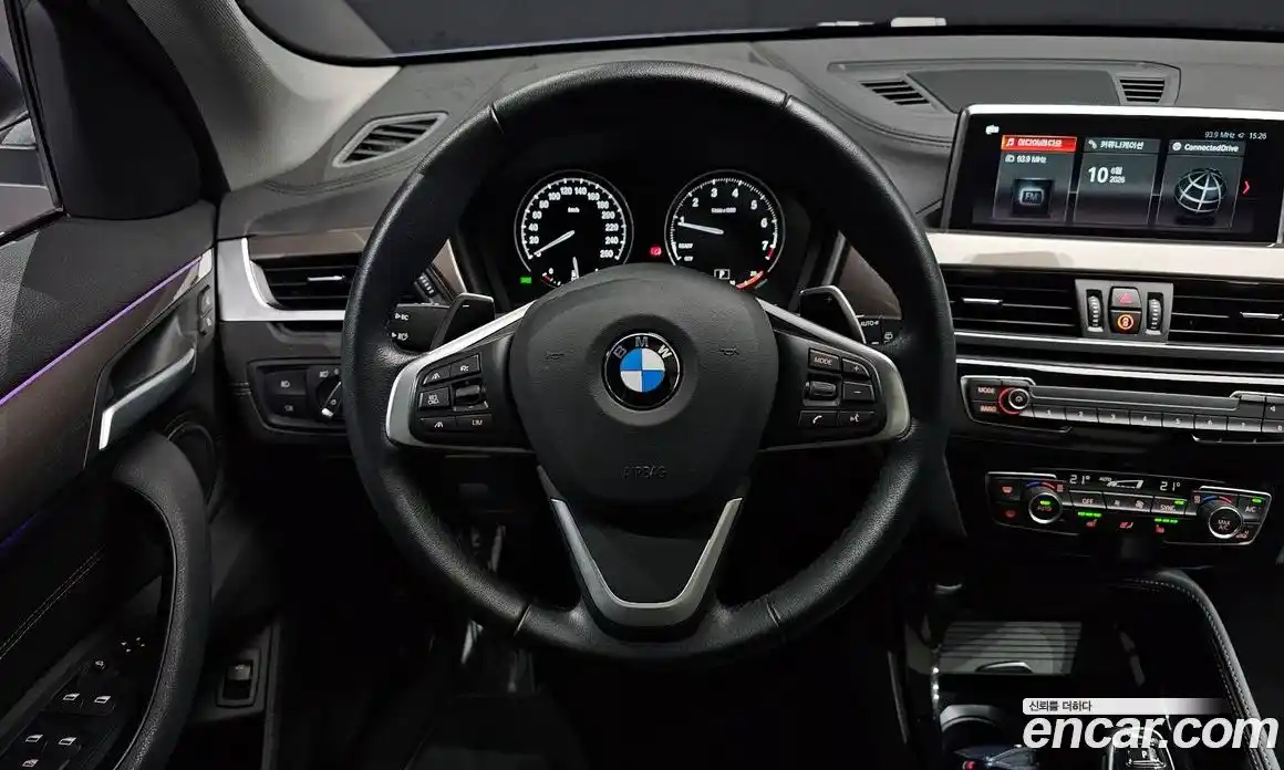 BMW X1 2021 2.0 автомат (гидро), фото 18