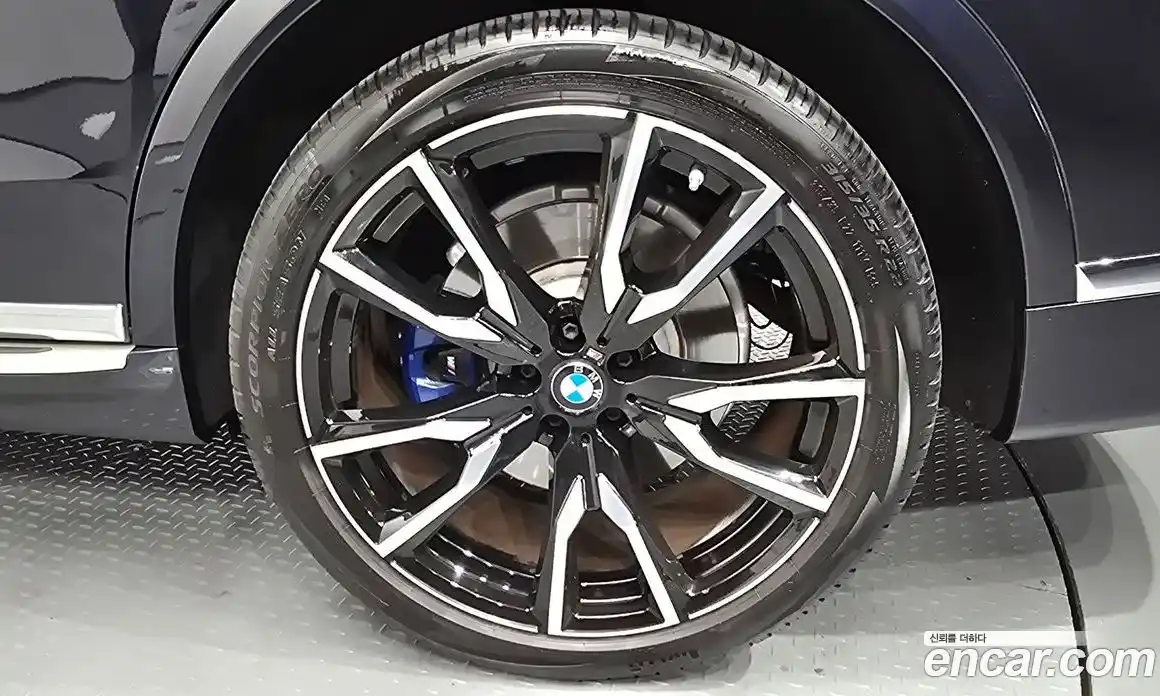 BMW X7 2021 3.0 автомат (гидро), фото 7