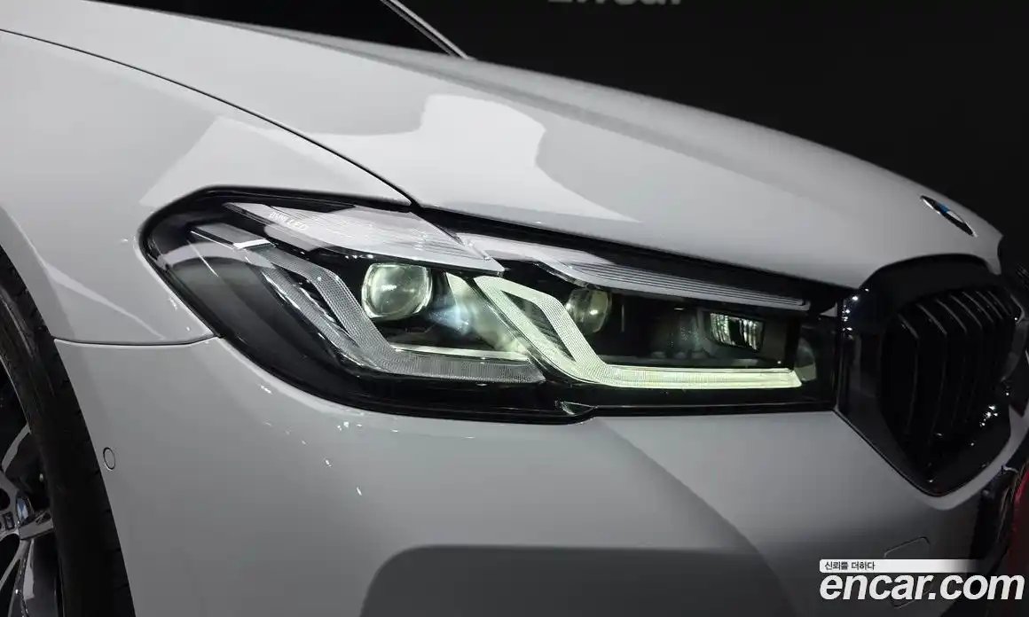 BMW 5 серия 2023 2.0 автомат (гидро), фото 8