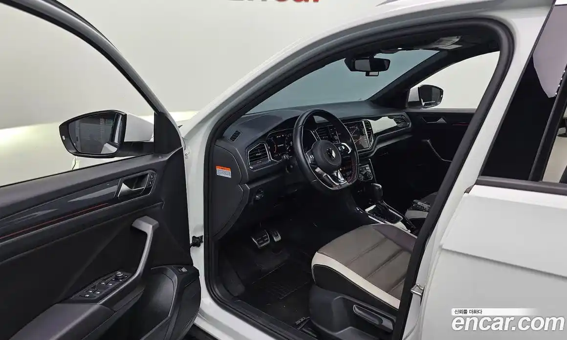 Volkswagen T-Roc 2021 2.0 автомат (гидро), фото 13
