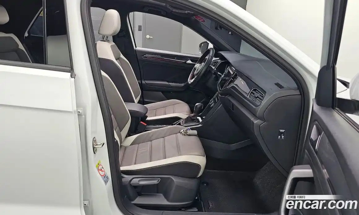 Volkswagen T-Roc 2021 2.0 автомат (гидро), фото 16