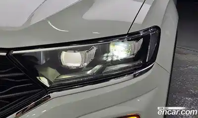 Volkswagen T-Roc 2021 2.0 автомат (гидро), миниатюра 8