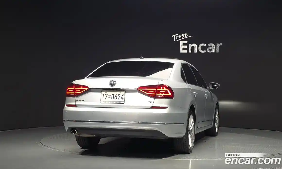 Volkswagen Passat 2016 1.8 автомат (гидро), фото 4