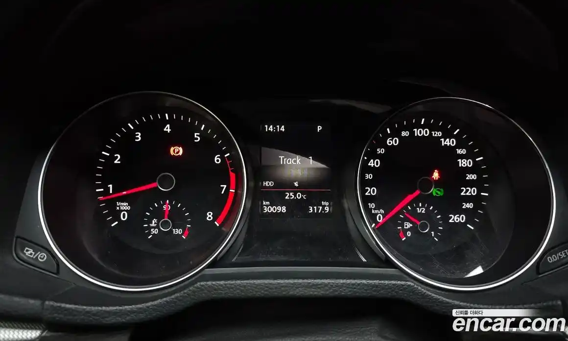 Volkswagen Passat 2016 1.8 автомат (гидро), фото 8