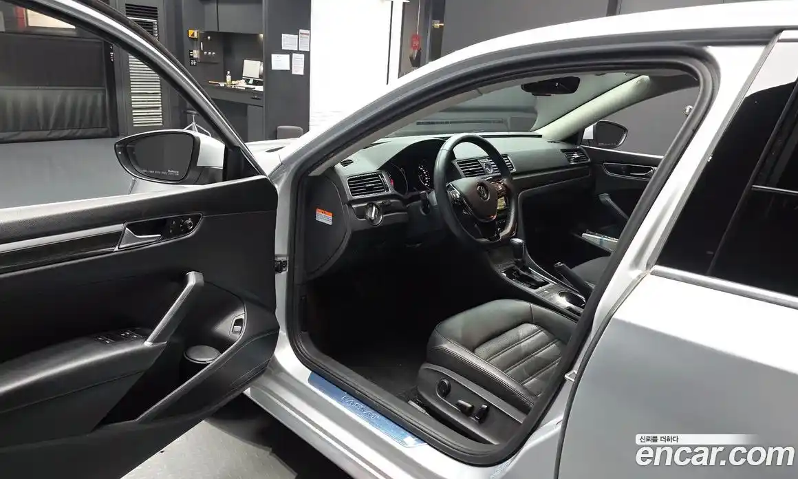 Volkswagen Passat 2016 1.8 автомат (гидро), фото 10