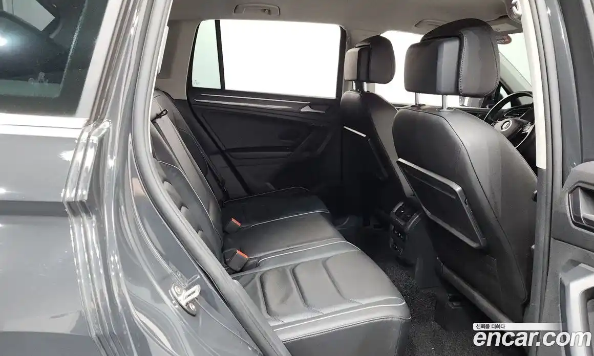 Volkswagen Tiguan 2020 2.0 автомат (гидро), фото 11