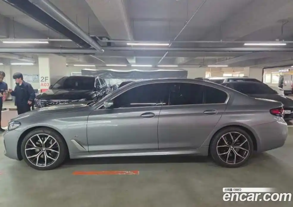 BMW 5 серия 2022 2.0 автомат (гидро), фото 5