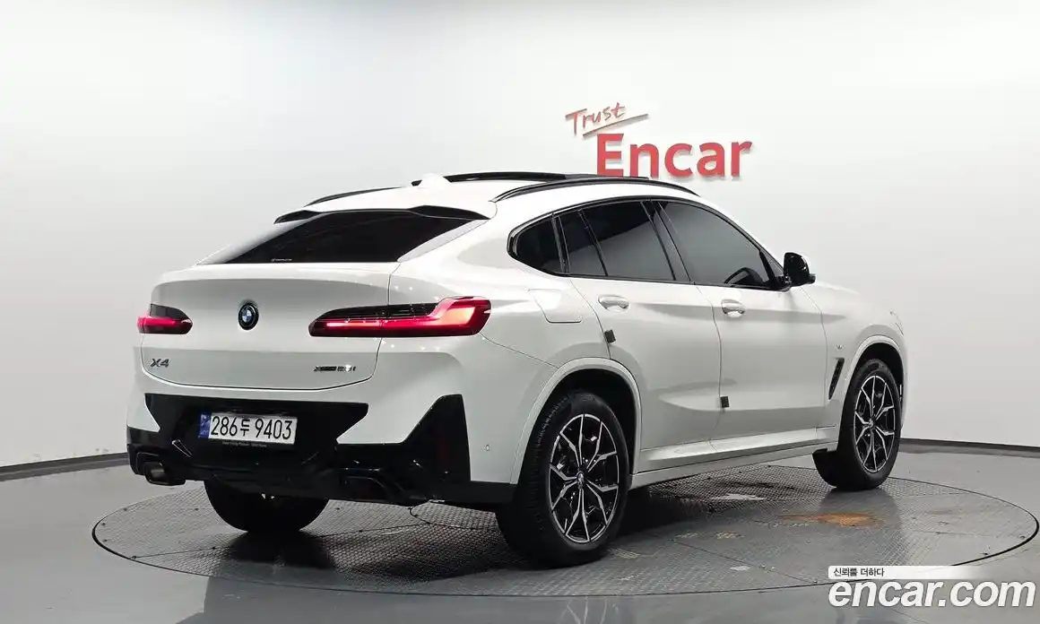 BMW X4 2023 2.0 автомат (гидро), фото 1
