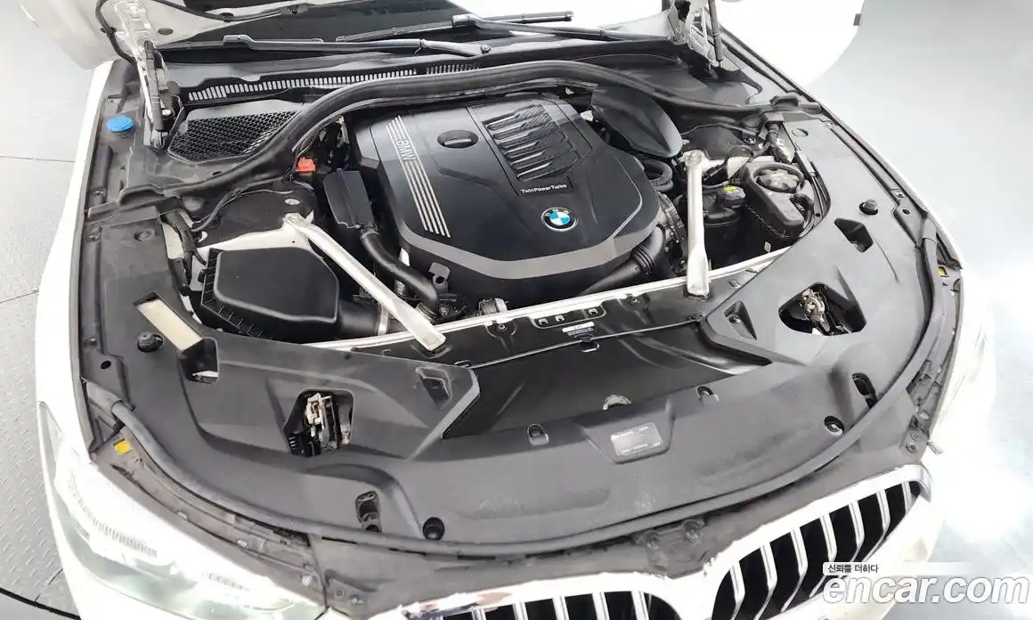 BMW 8 серия 2022 3.0 автомат (гидро), фото 6