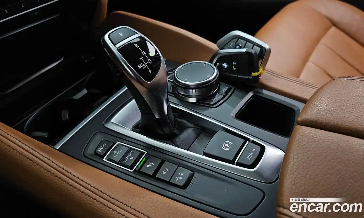 BMW X6 2018 3.0 автомат (гидро), фото 12
