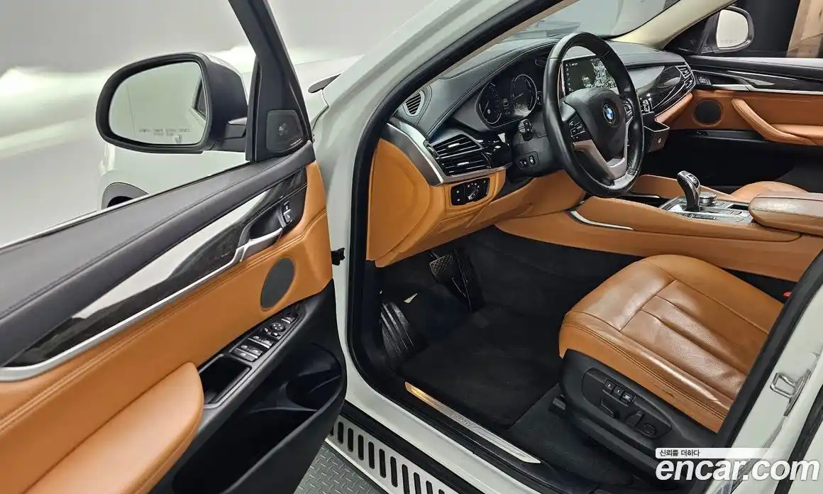 BMW X6 2018 3.0 автомат (гидро), фото 13
