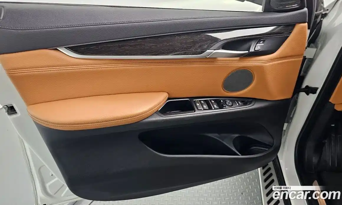 BMW X6 2018 3.0 автомат (гидро), фото 14