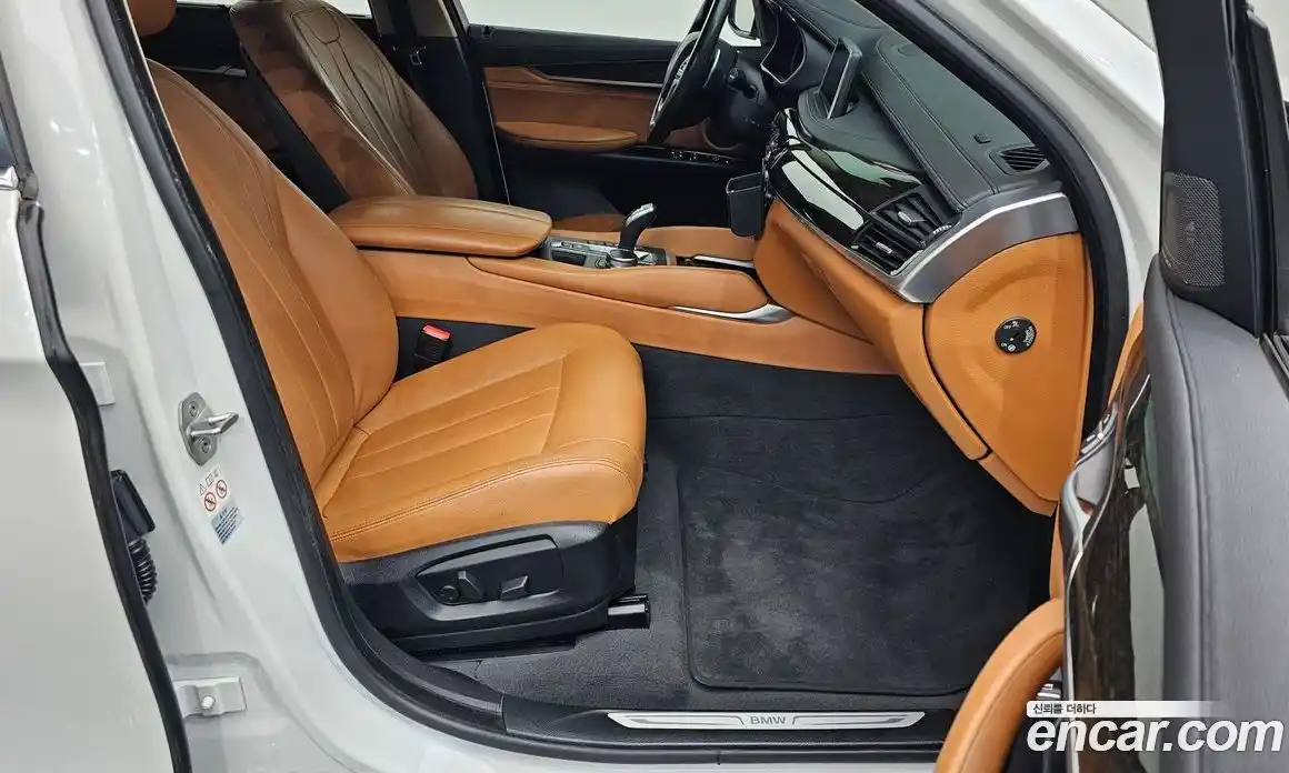 BMW X6 2018 3.0 автомат (гидро), фото 16