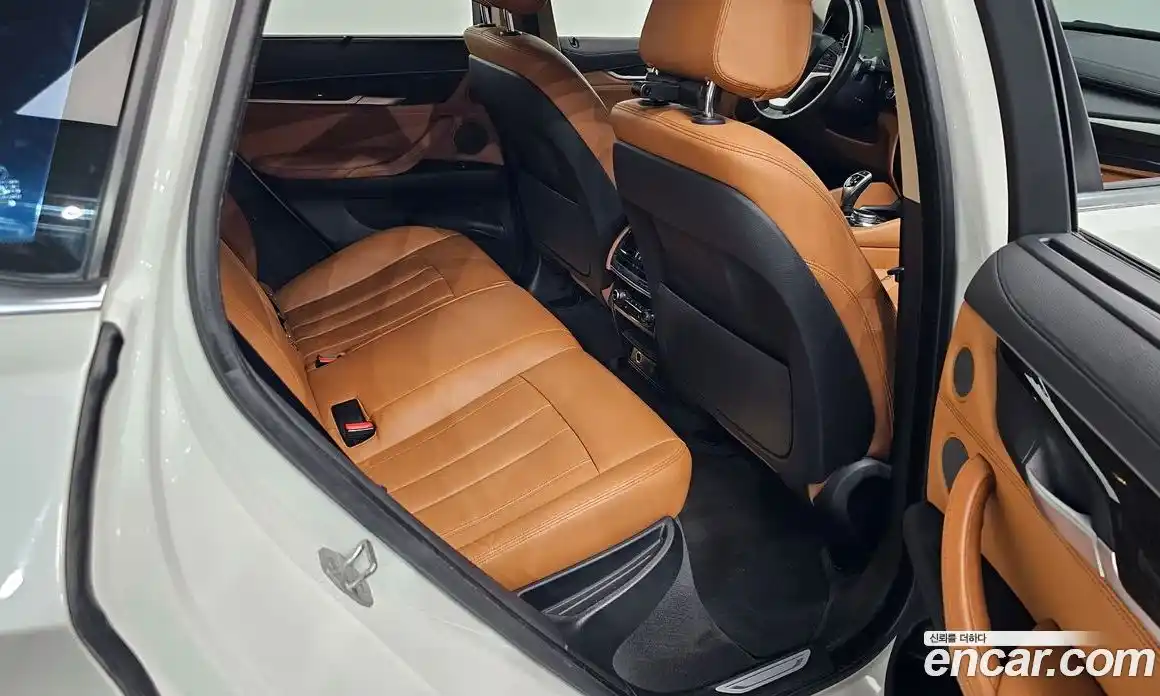 BMW X6 2018 3.0 автомат (гидро), фото 17