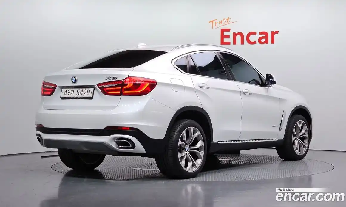 BMW X6 2018 3.0 автомат (гидро), фото 2