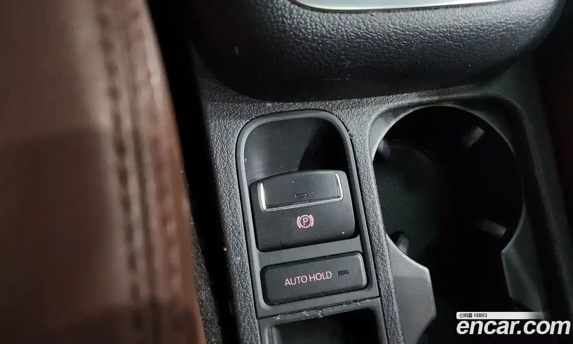 Volkswagen Tiguan 2012 2.0 автомат (гидро), фото 25