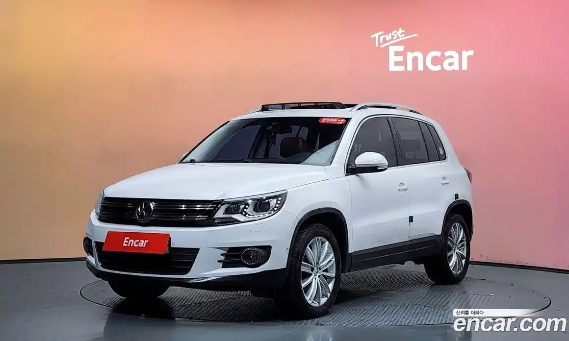 Volkswagen Tiguan 2012 2.0 автомат (гидро), фото 30