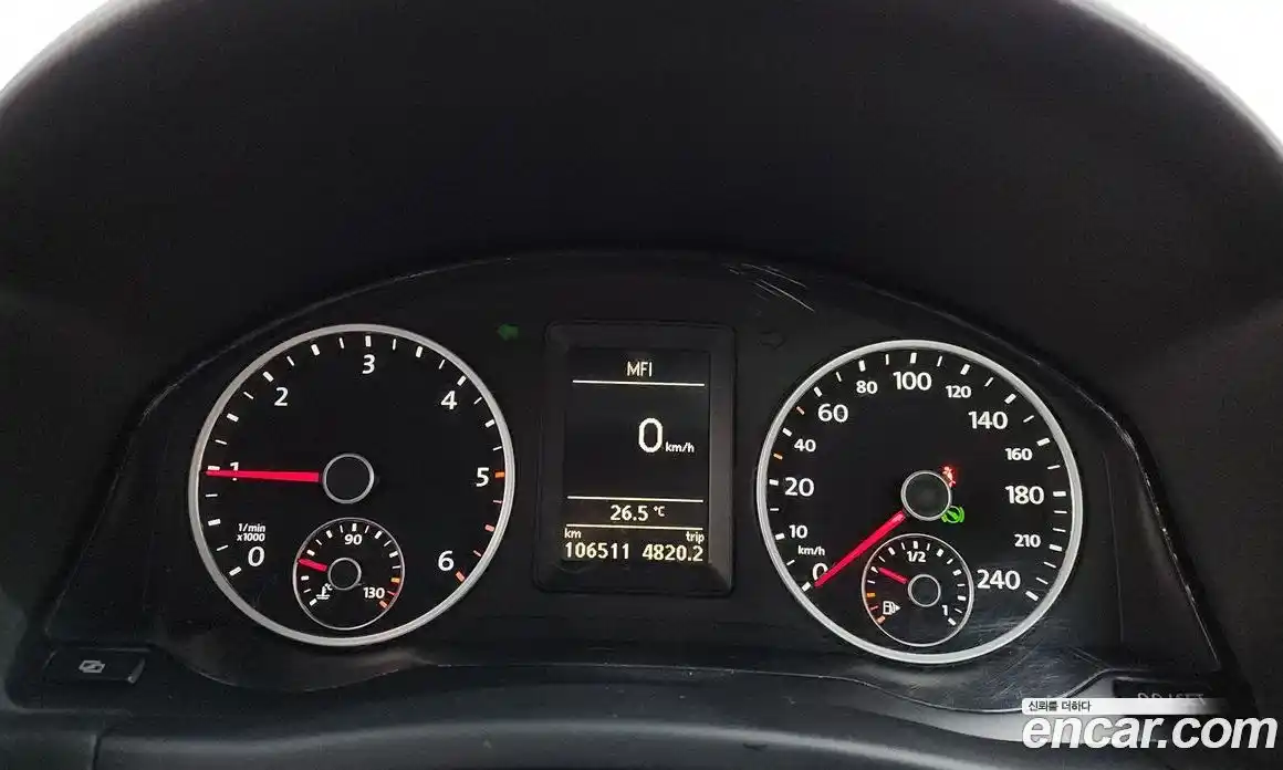 Volkswagen Tiguan 2012 2.0 автомат (гидро), фото 10