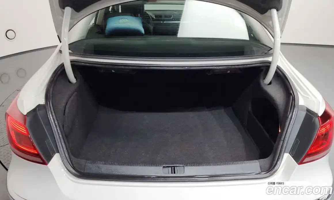 Volkswagen CC 2013 2.0 автомат (гидро), фото 18