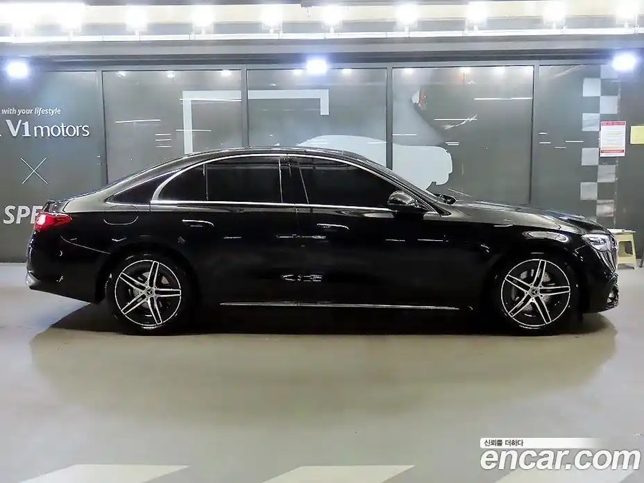Mercedes-Benz E-Class 2025 2.0 автомат (гидро), фото 3