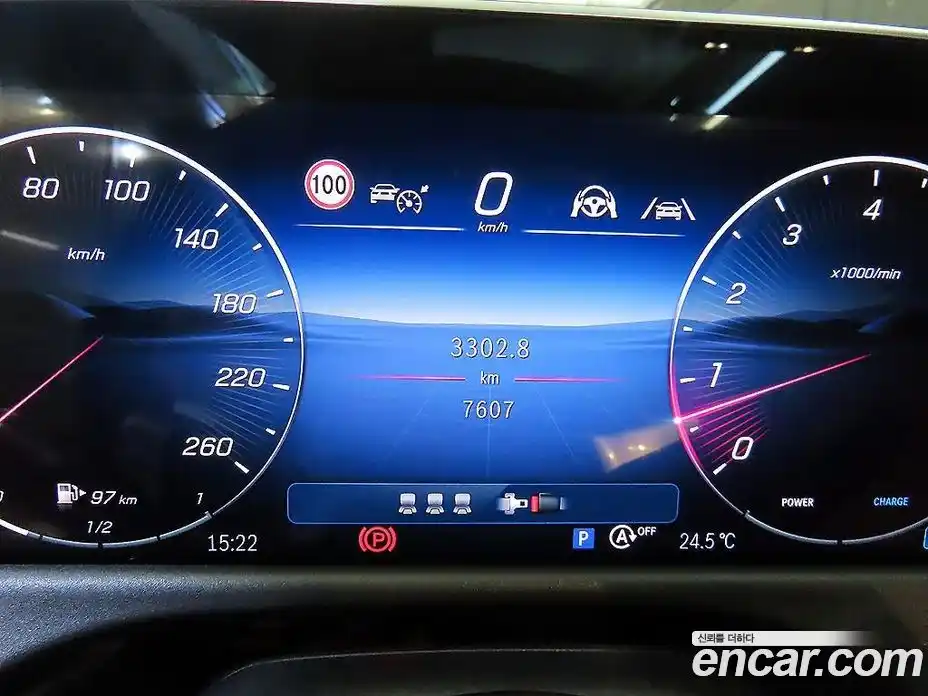Mercedes-Benz E-Class 2025 2.0 автомат (гидро), фото 9