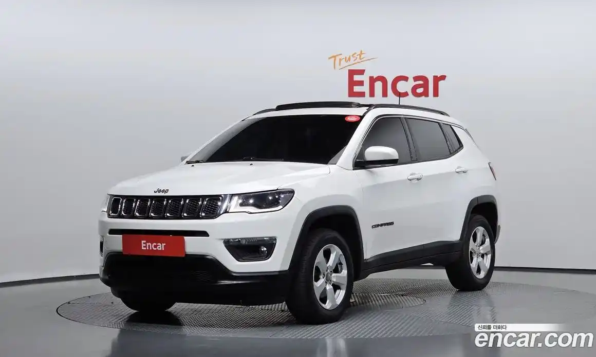 Jeep Compass 2019 2.4 автомат (гидро), фото 1