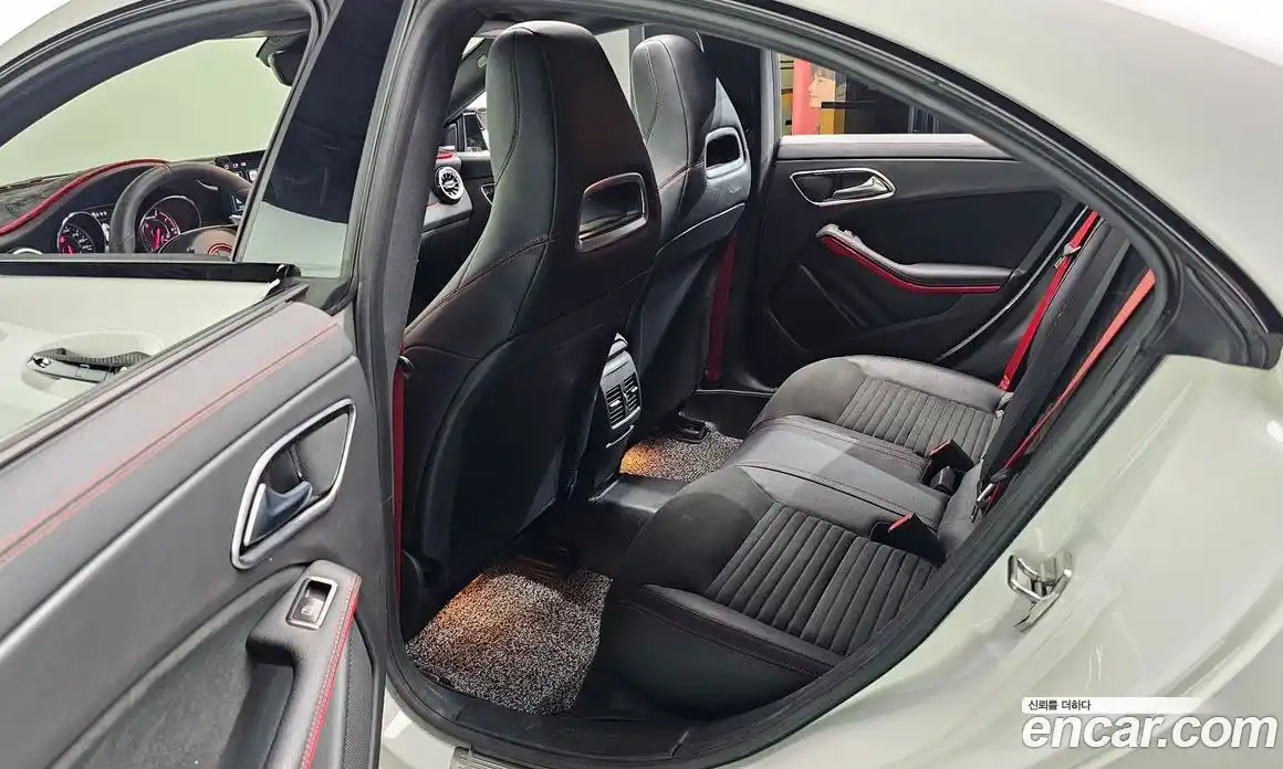 Mercedes-Benz CLA-Class 2018 2.0 гидро, фото 16 Mercedes-Benz CLA-Class 2018 2.0 гидро, фото 16
