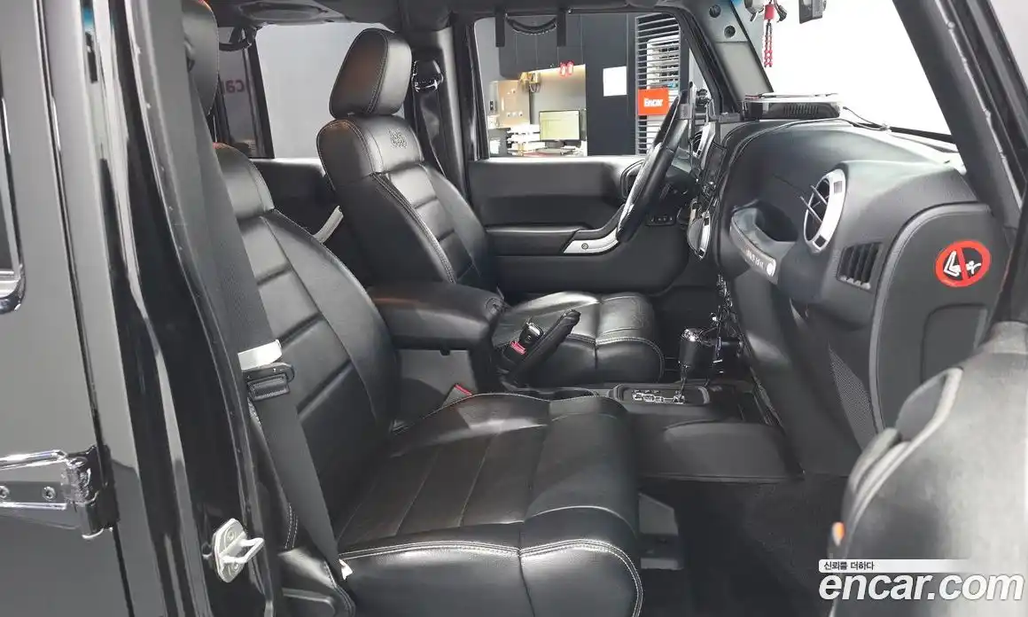 Jeep Wrangler 2012 2.8 автомат (гидро), фото 11
