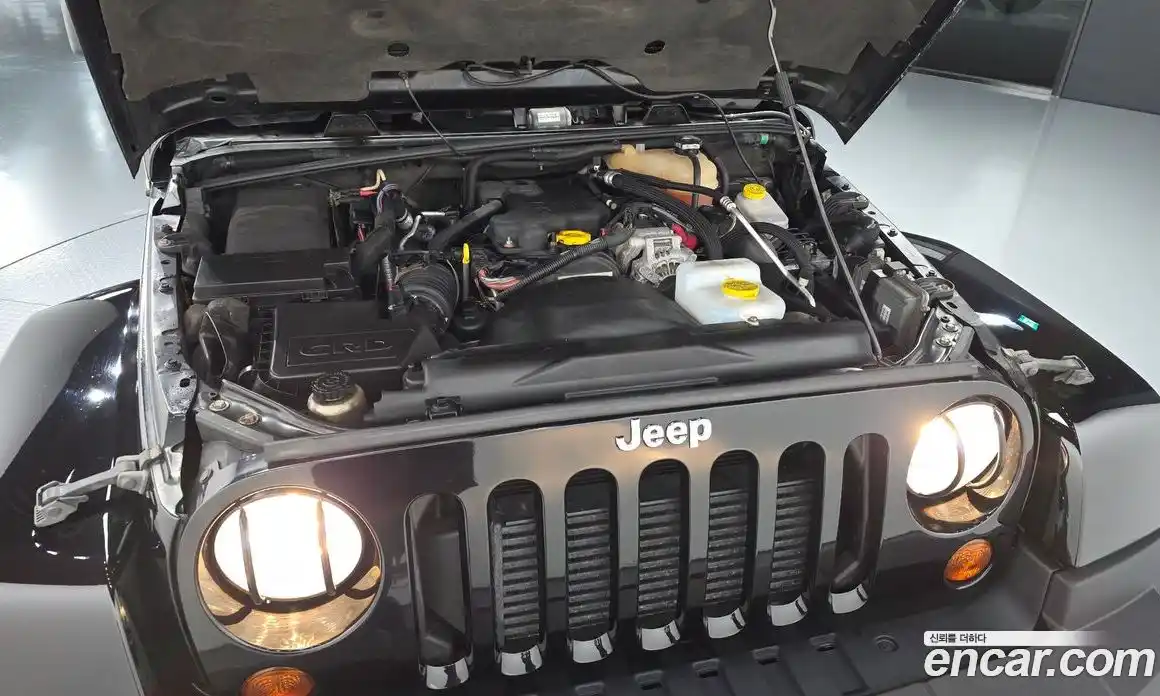 Jeep Wrangler 2012 2.8 автомат (гидро), фото 6