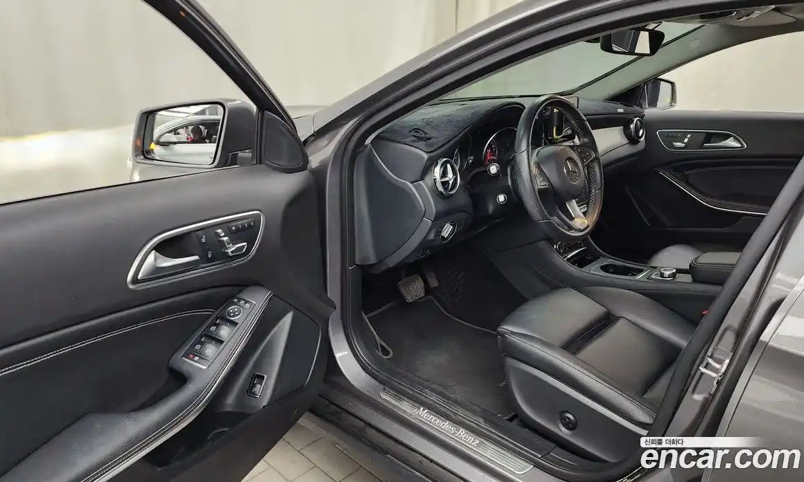 Mercedes-Benz GLA-Class 2018 2.0 гидро, фото 13 Mercedes-Benz GLA-Class 2018 2.0 гидро, фото 13