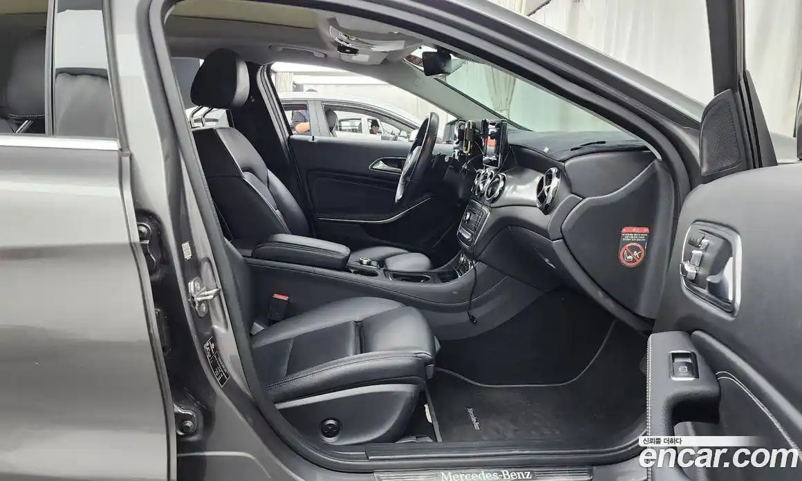 Mercedes-Benz GLA-Class 2018 2.0 гидро, фото 17 Mercedes-Benz GLA-Class 2018 2.0 гидро, фото 17