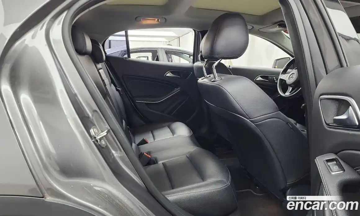 Mercedes-Benz GLA-Class 2018 2.0 гидро, фото 18 Mercedes-Benz GLA-Class 2018 2.0 гидро, фото 18